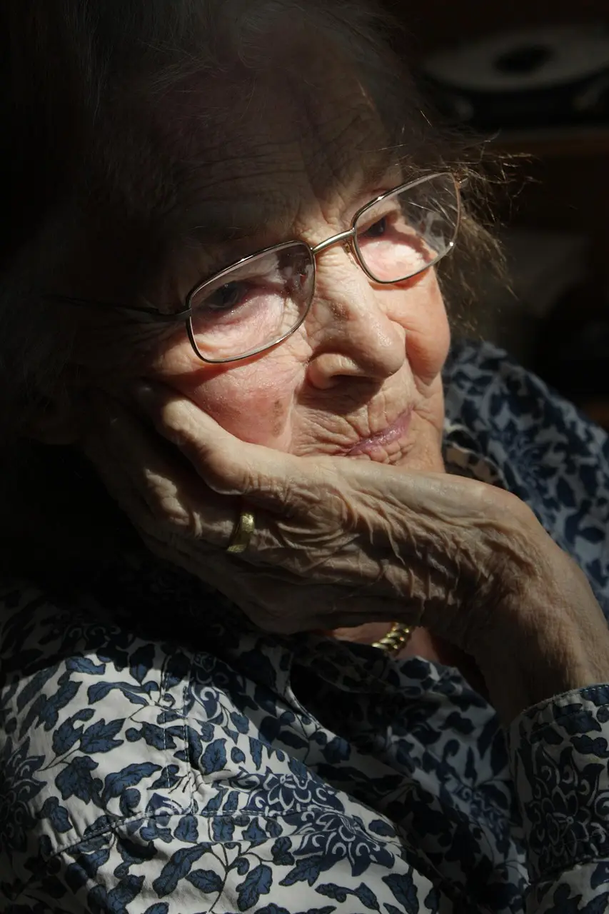 woman, old, retirement home, dementia, alzheimer's, portrait, reflection, glasses, face, dependency, nationals, fear, eyes, care, character, think, tell, folds, ghost, healthy, health, happiness, old man, hand, skin, hochaltrigkeit, smile, quality of life, nose, maintenance, nursing home, ring, seniors, seniorin, dementia, dementia, dementia, alzheimer's, nursing home, nursing home, nursing home, nursing home, nursing home